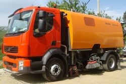вакуумная подметально-уборочная машина BUCHER CityFant 6000